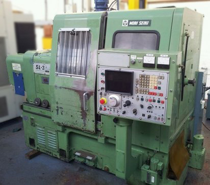 Torno CNC Mori Seiki para componentes cilíndricos